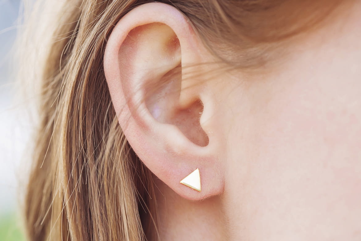 MiniMed - ¿Por qué se deben limpiar los oídos? Los oídos se