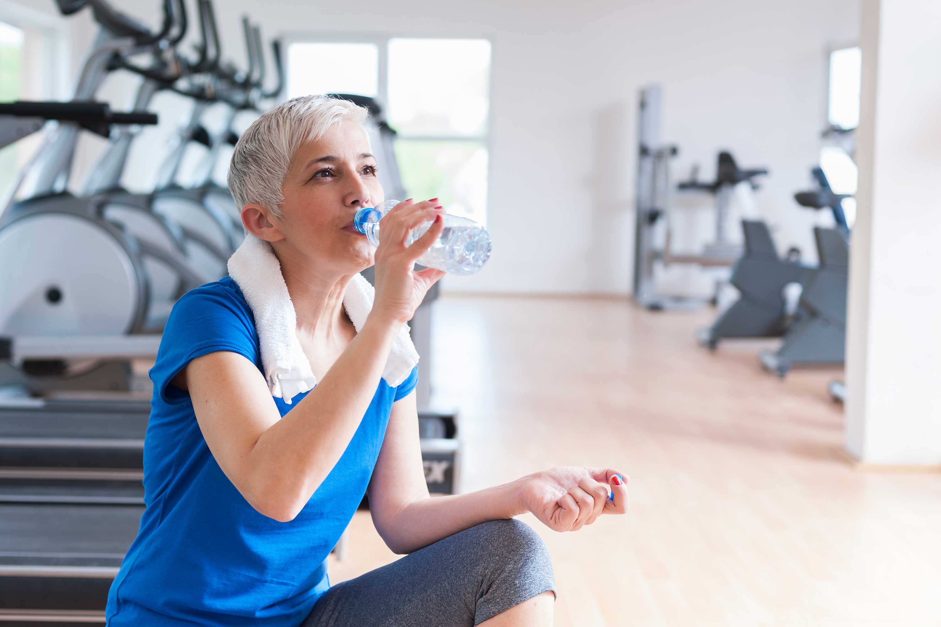 https://www.bannerhealth.com/healthcareblog/-/media/images/project/healthcareblog/hero-images/2022/04/senior-woman-hydrating.ashx